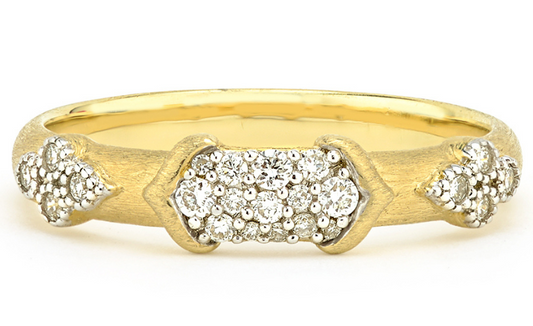 gold ring with diamonds 