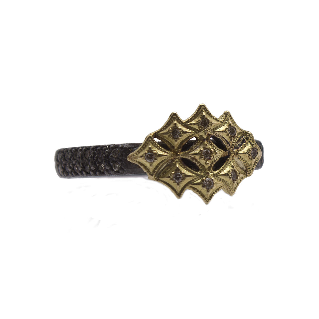 Crivelli Cluster Ring