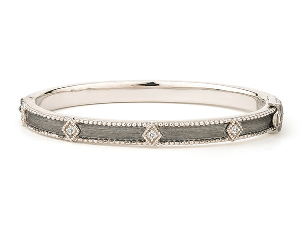 Lisse Simple Kite Shape Bangle